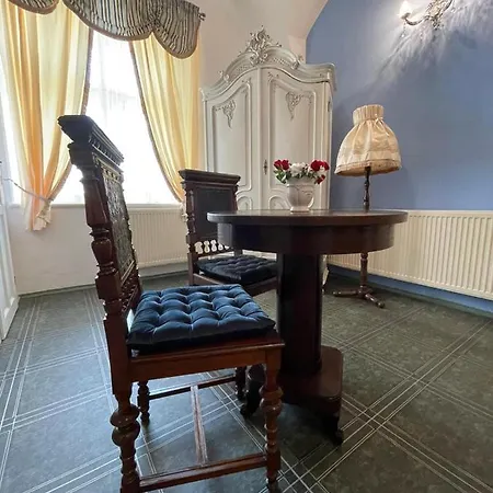 Dvouluzkovy Blue Grace Na Zamku * Ceska Kamenice